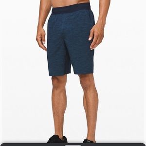 Lulu lemon men’s THE short 9”